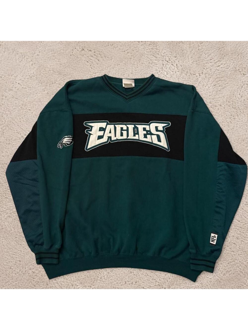 vintage 2tone embroidered Philadelphia Eagles crewneck sweatshirt.